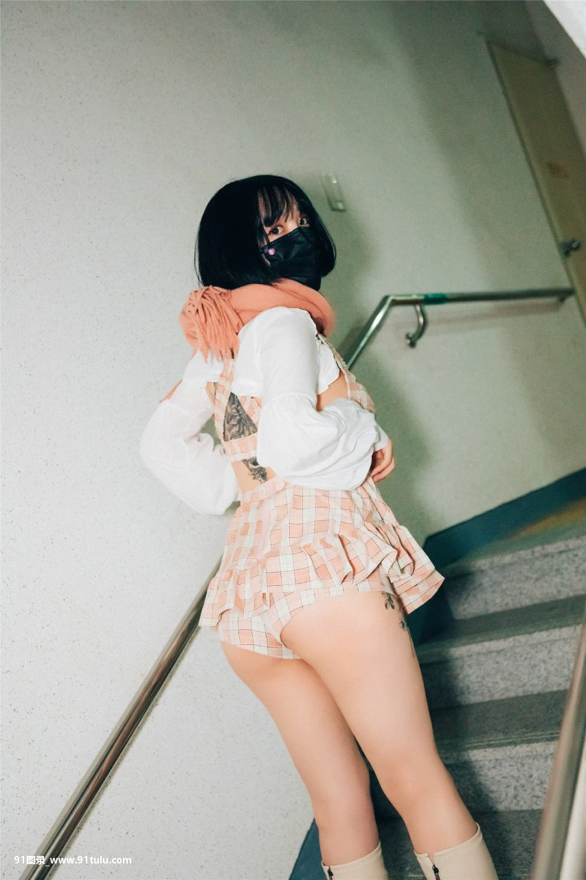 微胖型妹妹 [20P][offerbox プロフィール 写真]