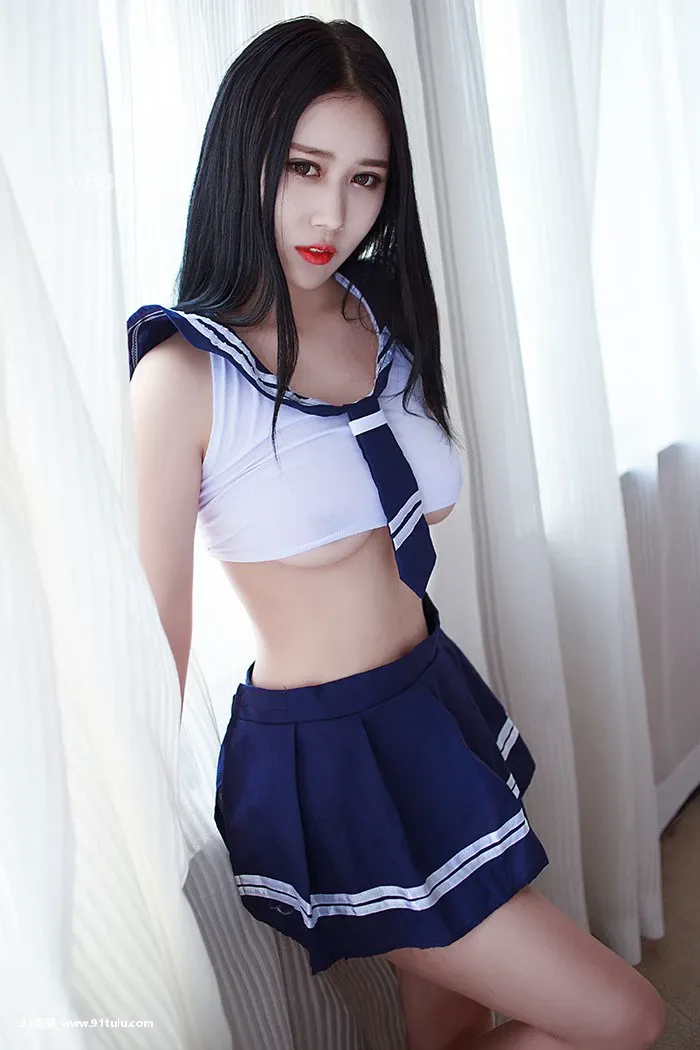 性感尤物轻褪制服手捧双乳诱惑足 [56P][instagram 写真 加工 スタンプ]